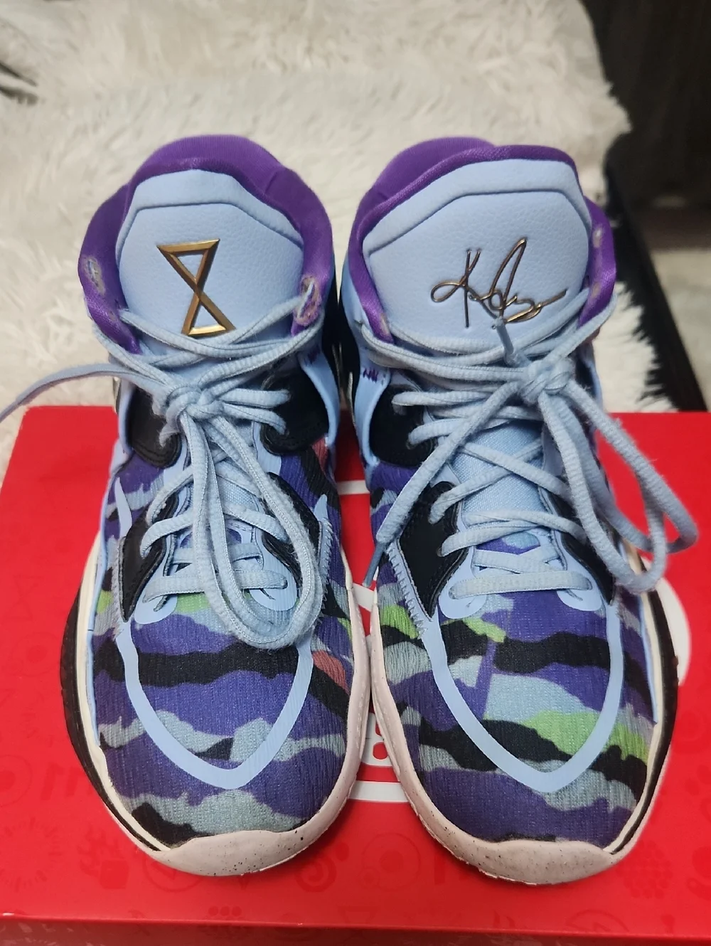 Nike KYRIE INFINITY Kids Purple Blue Camo Sneakers - Picture 3 of 6